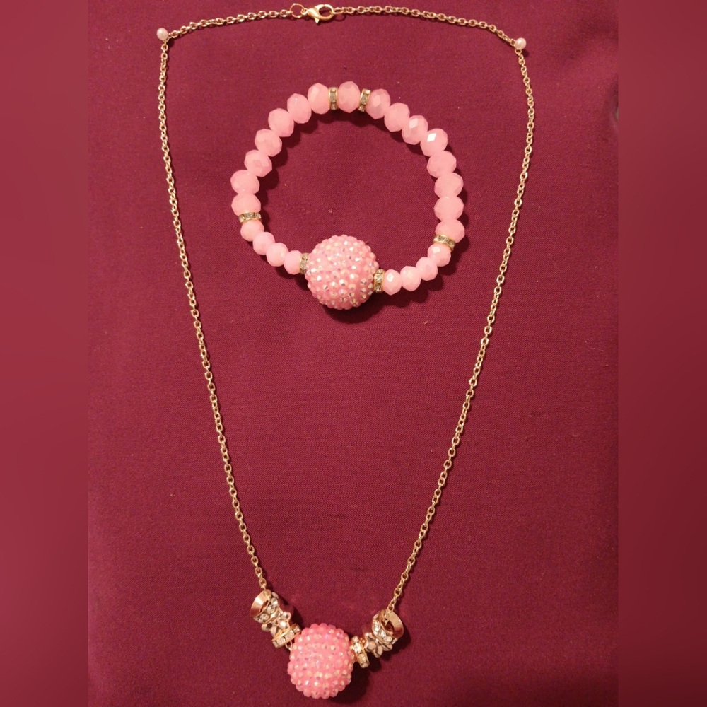 Beautiful Necklace and Bracelet Handmade Set